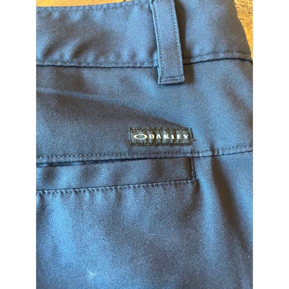Oakley Chino Shorts Mens 38 Blue Flat Front Golf Performance Stretch Preppy Club - Picture 8 of 8
